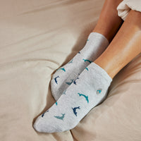 Socks that Protect Dolphins - Conscious Step