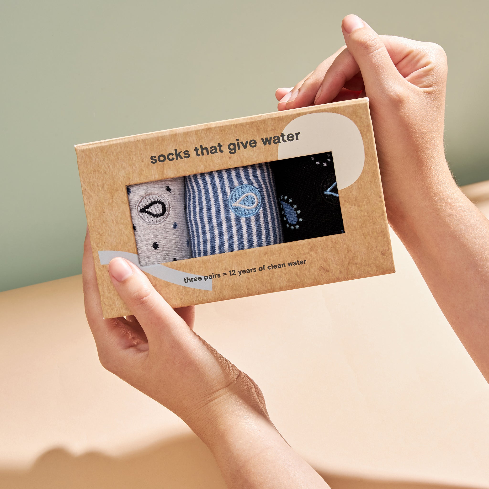 Give Water Gift box - Conscious Step